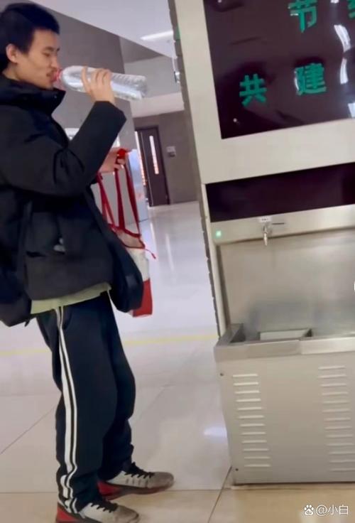 九点半9点半澳彩资料和韦神粉丝已超45万与韦神粉丝已超45万了吗